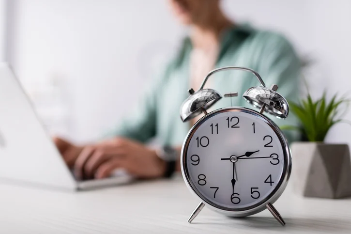 The Best Employee Clock in Clock Out Apps for 2023 - darktoguide
